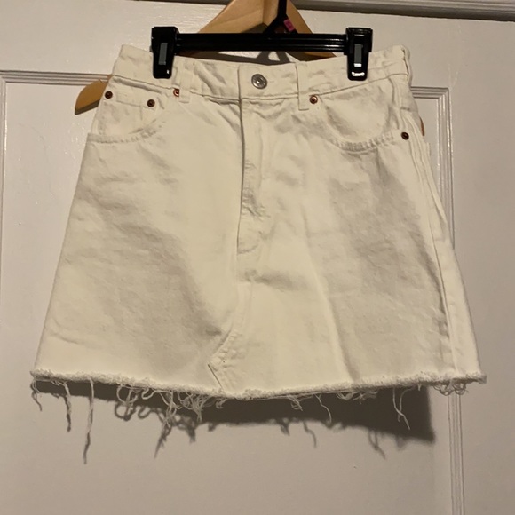 Zara white distressed jean skirt - Picture 1 of 5